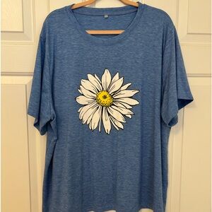 T-shirt blue with flower gently worn